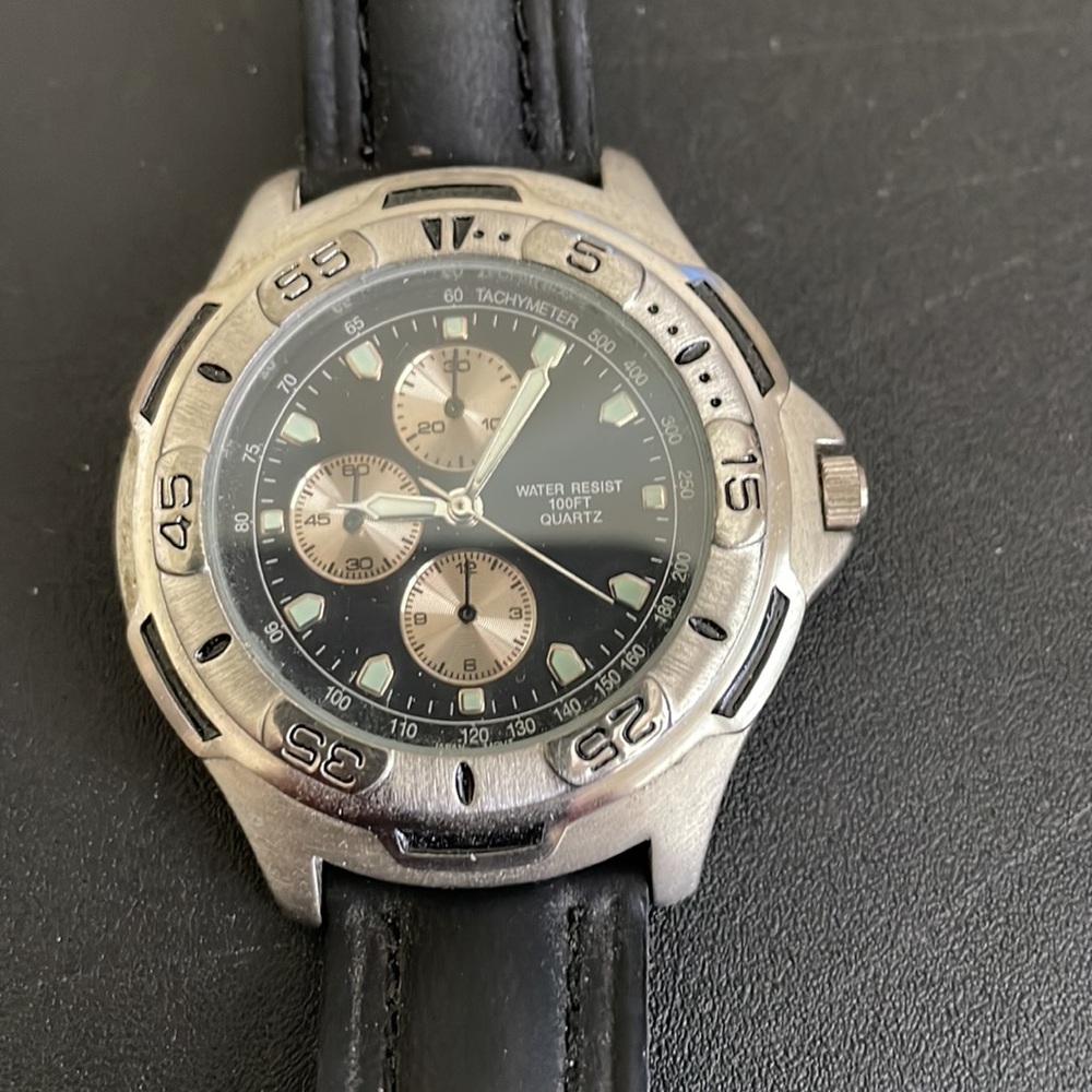 Men’s watch - Picture 2 of 3